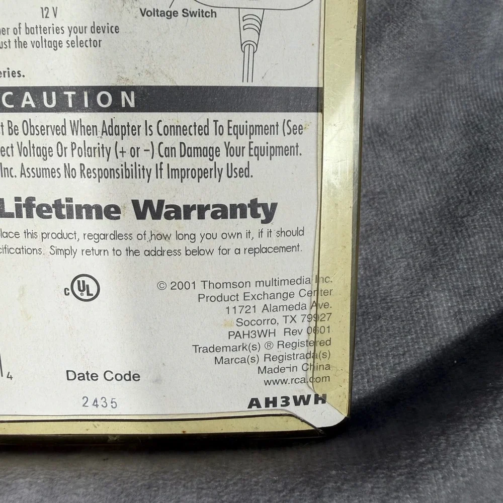 RCA‎ Universal AC to DC Power Adapter 300Ma 1.5V-12V 6 Tips Vintage 2001 NEW